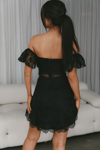 Remi Frill Shoulder Embroidered Dress Black